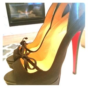 Christian Louboutin Size 6.5